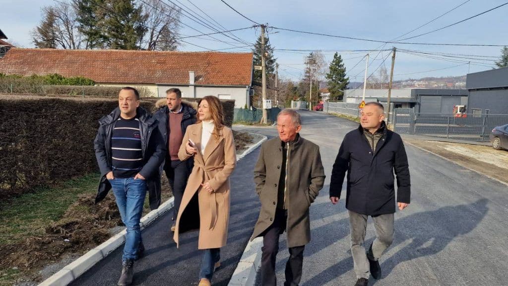 ZAVRŠENA REKONSTRUKCIJA ULICE U PODAVALSKOM DELU VOŽDOVCA: U toku radovi u Ulici Živka Gavrilovića