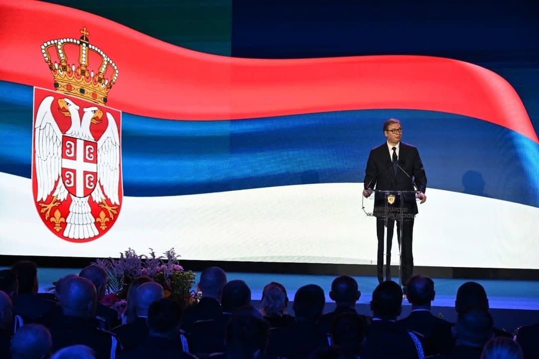 VUČIĆ PORUČIO GRAĐANIMA: “Biću gromobran, a mi ćemo da ih pobedimo”