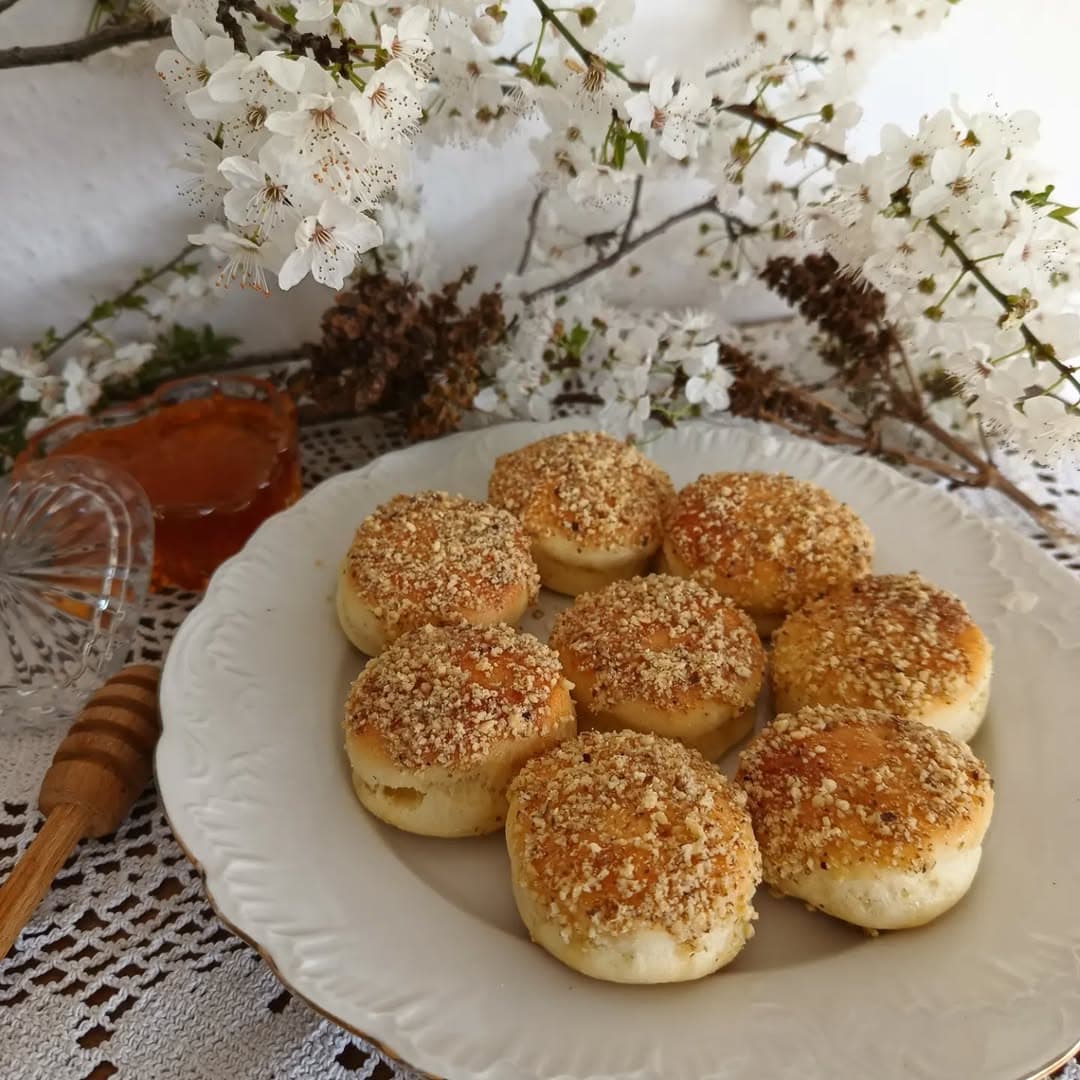 TRADICIONALNI KOLAČ NA TRPEZI: Posni recept za najmekše mladenčiće