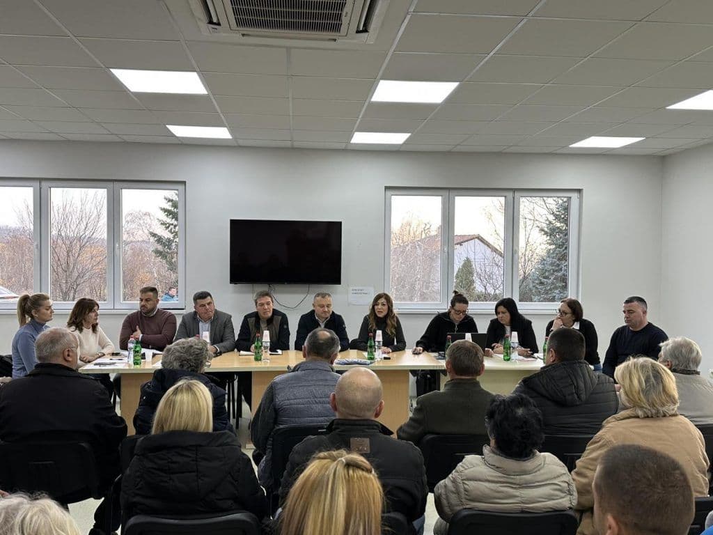 DIJALOG SA GRAĐANIMA: Voždovac u fokusu zajedničkih inicijativa