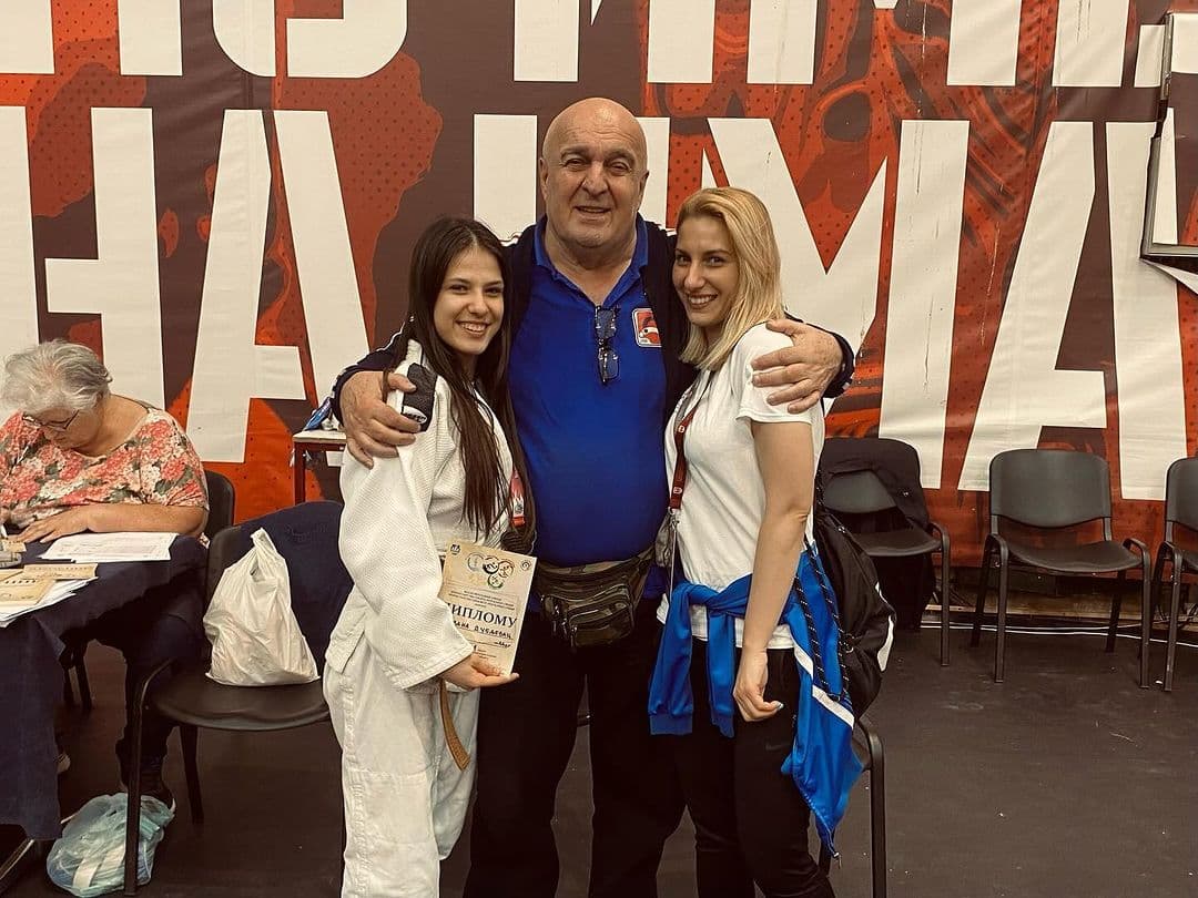 VOŽDOVAČKE DŽUDISTKINJE TRIJUMFOVALE NA ŠKOLSKOJ OLIMPIJADI SRBIJE: Četiri medalje za ponos kluba