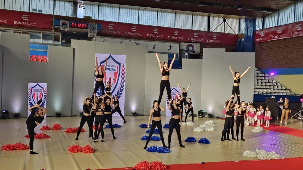 ODRŽAN TROFEJ VOŽDOVCA BELGRADE CHEER OPEN: Preko 500 učesnika iz devet zemalja