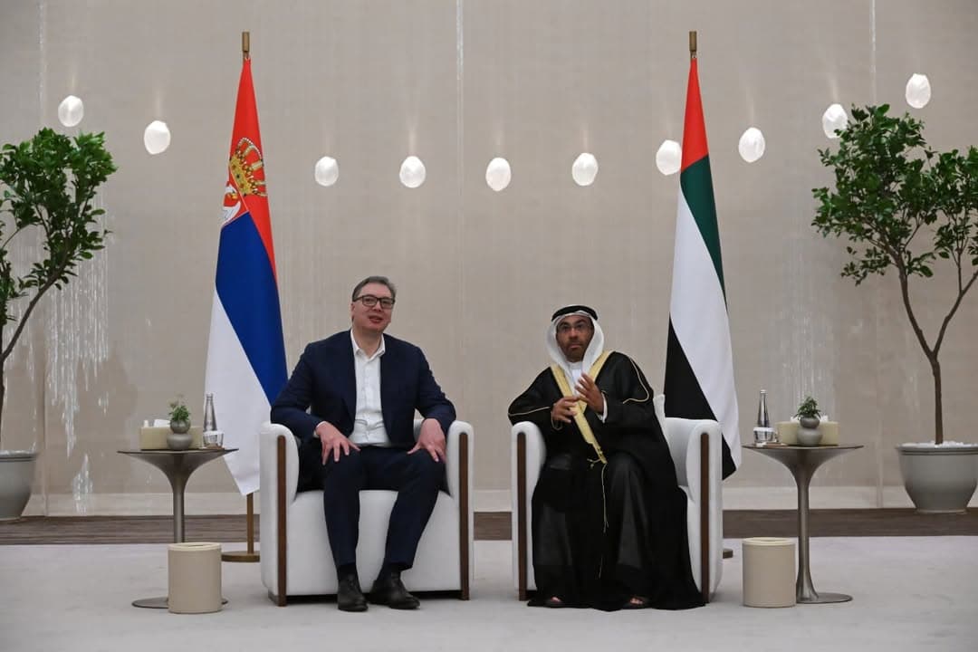 VUČIĆ ZAPOČEO RADNU POSETU UAE U ABU DABIJU: Razgovori o novim projektima i jačanju bilateralnih odnosa