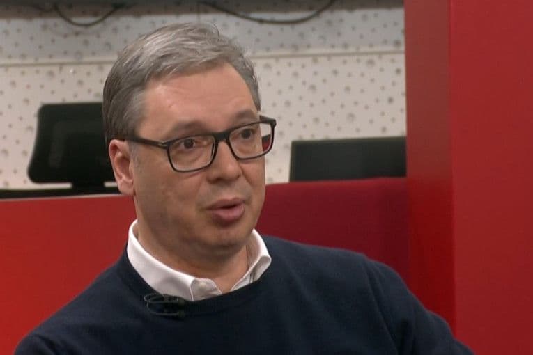 VUČIĆ NA INFORMER TV O OBOJENOJ REVOLUCIJI I PRITISCIMA SPOLJA: „Srbija je napadnuta jer brani svoje interese“