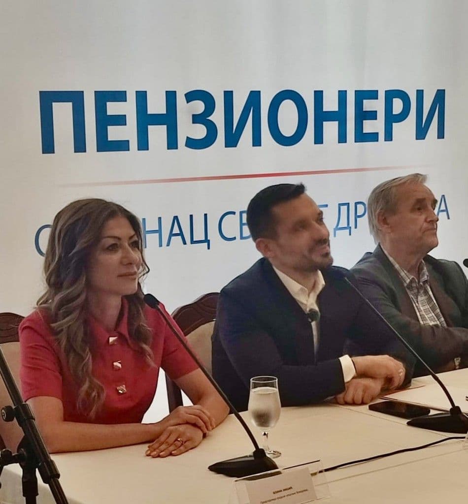 BRIGA O STARIJIMA PRIORITET: Brojni programi namenjeni penzionerima na Voždovcu