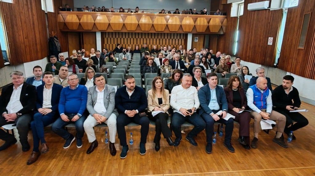 ODRŽANA 11. SEDNICA SKUPŠTINE GO VOŽDOVAC: Razmatrane ključne teme za funkcionisanje opštine