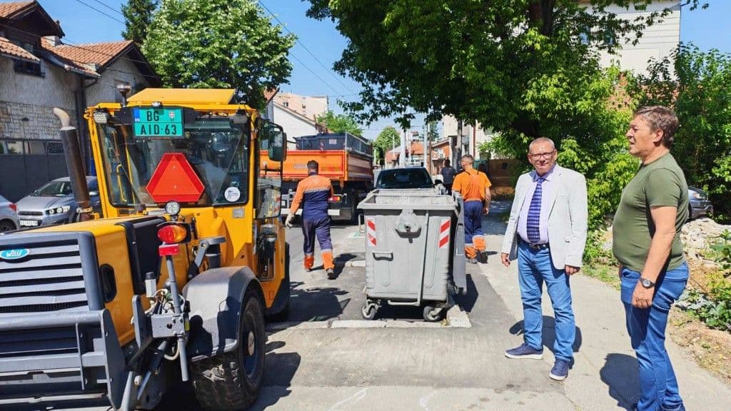 POSTAVLJENI NOVI KONTEJNERI U GOSPODARA VUČIĆA: Stanari dobili bolje uslove za odlaganje otpada