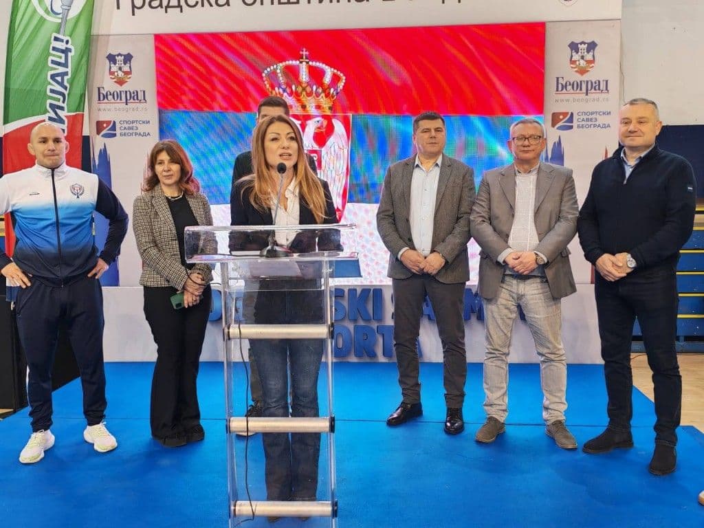 SAJAM SPORTA NA VOŽDOVCU OKUPIO NAJMLAĐE: U „Šumicama“ promovisani sport, druženje i zdravi stilovi života