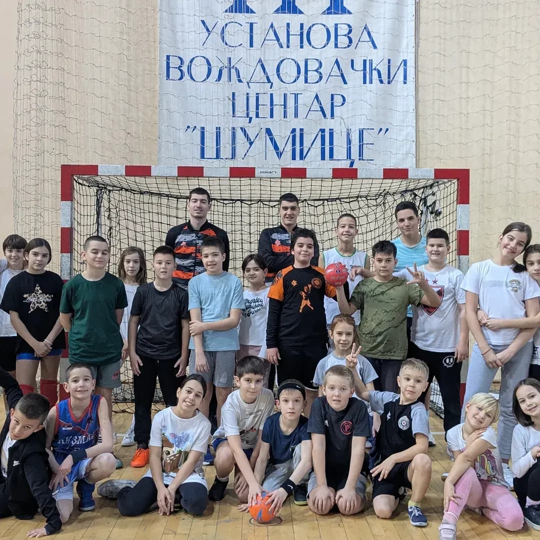 BESPLATNI SPORTSKI KAMP ZA NAJMLAĐE U ŠUMICAMA USPEŠNO ZAVRŠEN: Deca uživala u sportu i druženju