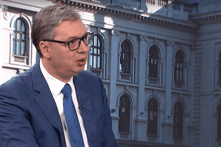 VUČIĆ NA RTS O NAPADU U VRNJAČKOJ BANJI I PLANOVIMA ZA VIDOVDAN: Predsednik najavio vreme odgovornosti i govorio o EXPO-u, stambenim kreditima i alimentaciji