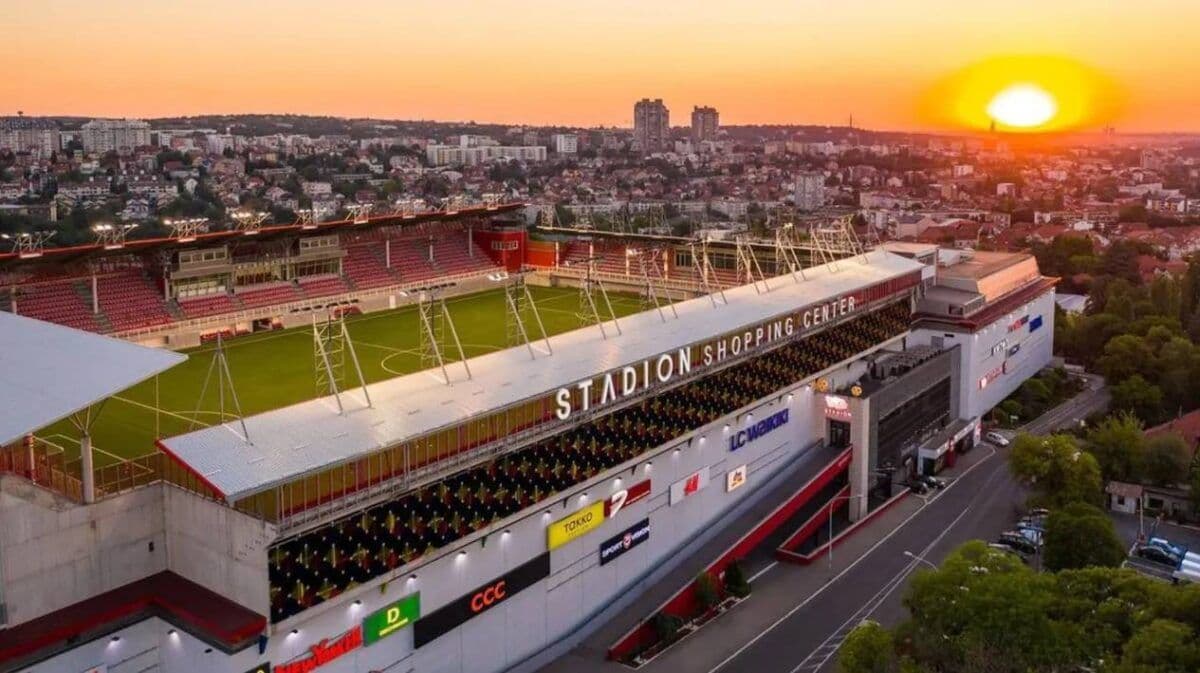 POČELA PRODAJA SEZONSKIH KARATA ZA FK VOŽDOVAC: Zmajevi pozivaju navijače da budu deo atmosfere sa krova Beograda