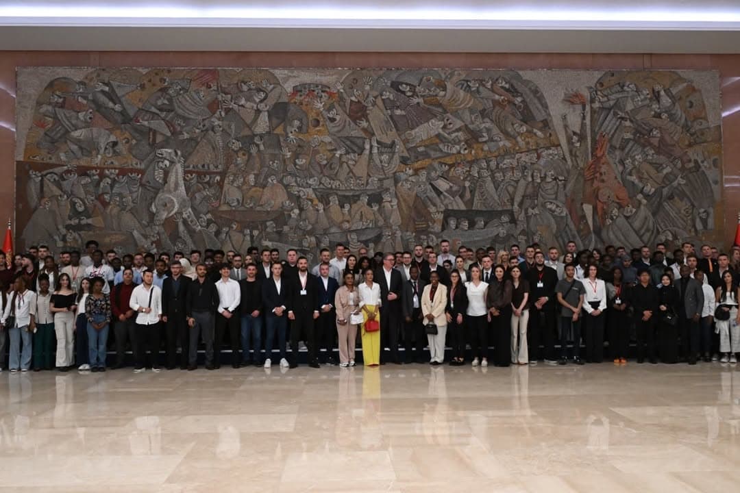 VUČIĆ NA FORUMU MEĐUNARODNIH STUDENATA U BEOGRADU: Srbija širi program stipendija i jača veze sa zemljama iz celog sveta