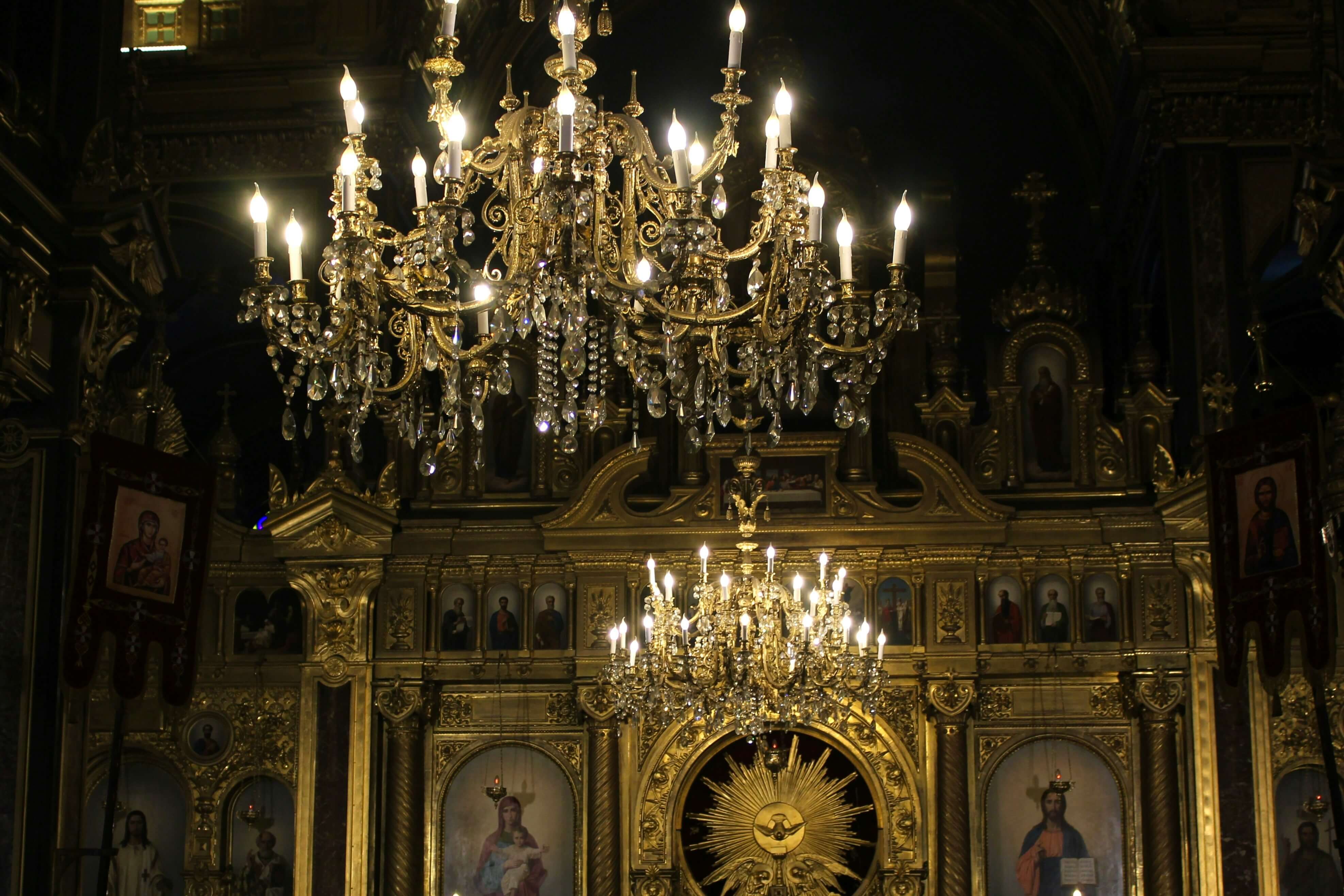 SVETI NIKOLA – PRAZNIK LJUBAVI I ZAJEDNIŠTVA: Danas se proslavlja zaštitnik porodice i pomoraca