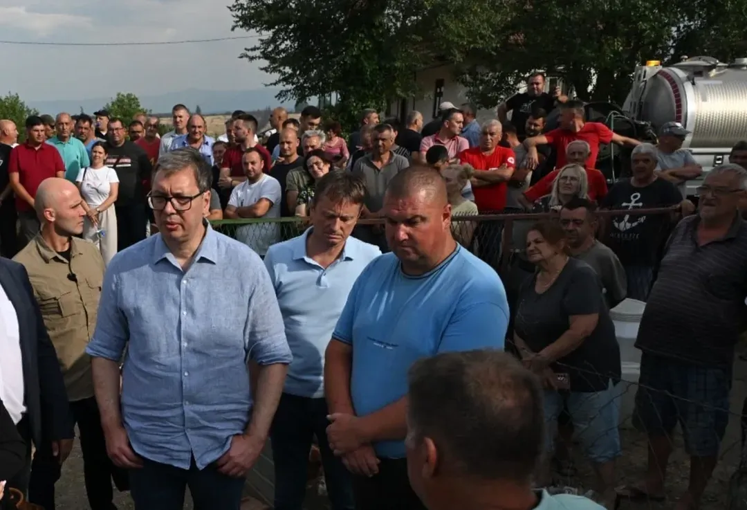POSLE VATRENE STIHIJE – OBNOVA I SOLIDARNOST: Vučić najavio hitnu pomoć i mere za ugrožena područja Topličkog i Jablaničkog okruga