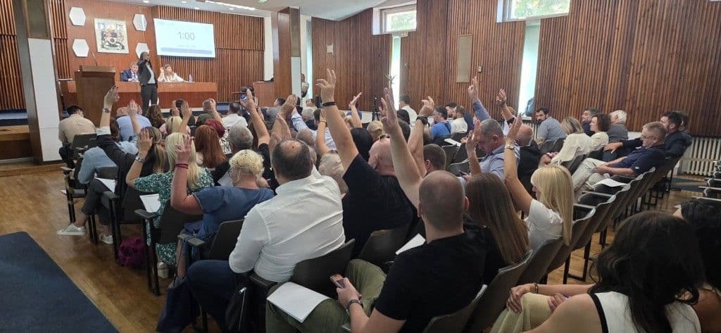 USVOJEN REBALANS BUDŽETA NA VOŽDOVCU: Nina Rakonjac novi sekretar