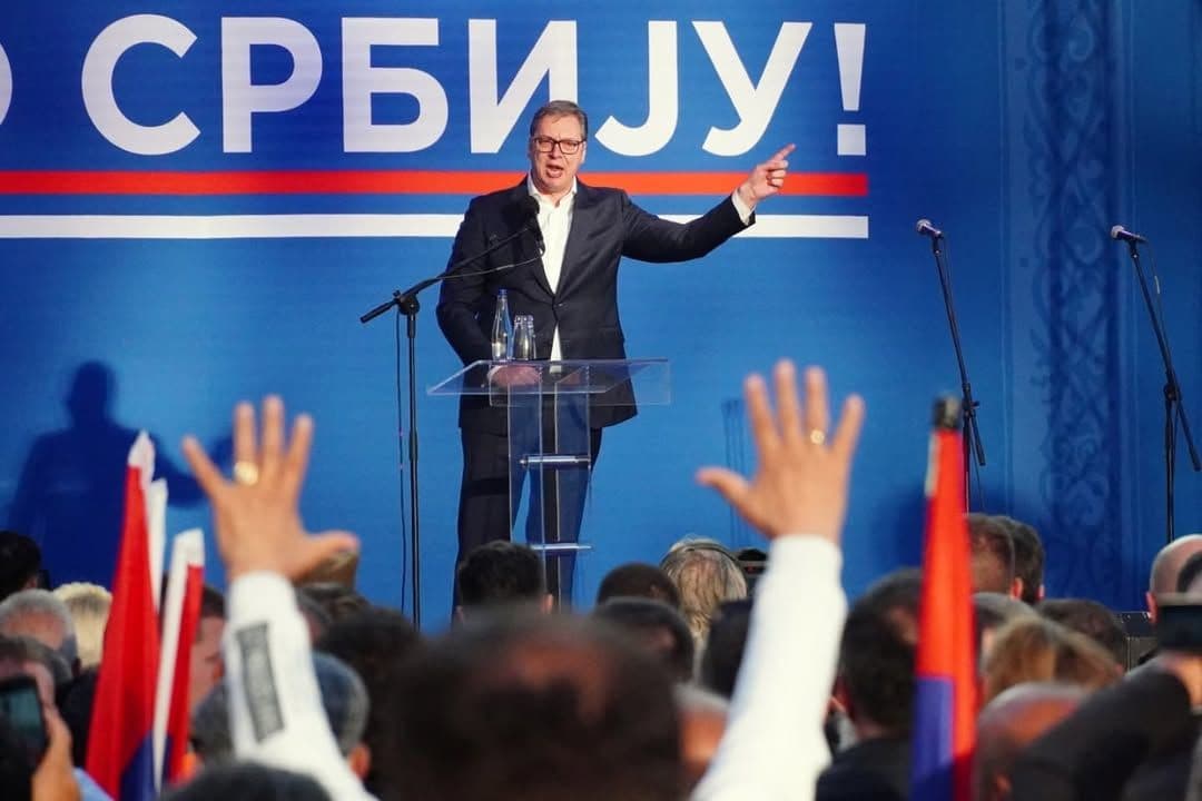 SVENARODNI SABOR U NIŠU OKUPIO GRAĐANE IZ CELE SRBIJE: Predsednik Vučić: “Ne damo Srbiju, vreme odgovornosti tek dolazi”