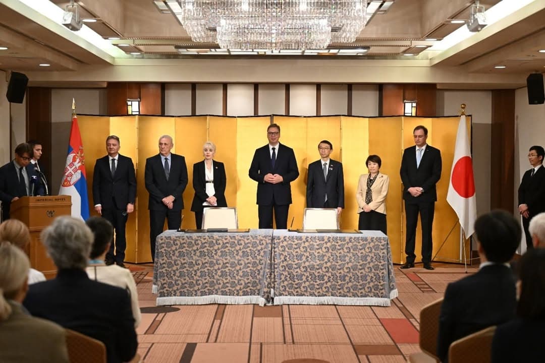 VUČIĆ U JAPANU – SASTANCI NA NAJVIŠEM NIVOU: Potpisana tri važna dokumenta, pozvan car Japana u posetu Srbiji