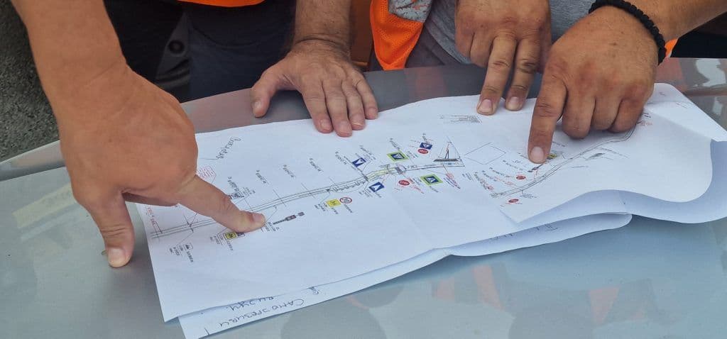 BEZBEDNIJI PRILAZ ŠKOLI U PRNJAVORU: Počelo uređenje Avalskog puta