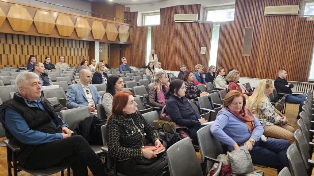 PODRŠKA ZAPOŠLJAVANJU NA VOŽDOVCU: Poslodavci informisani o subvencijama i obukama