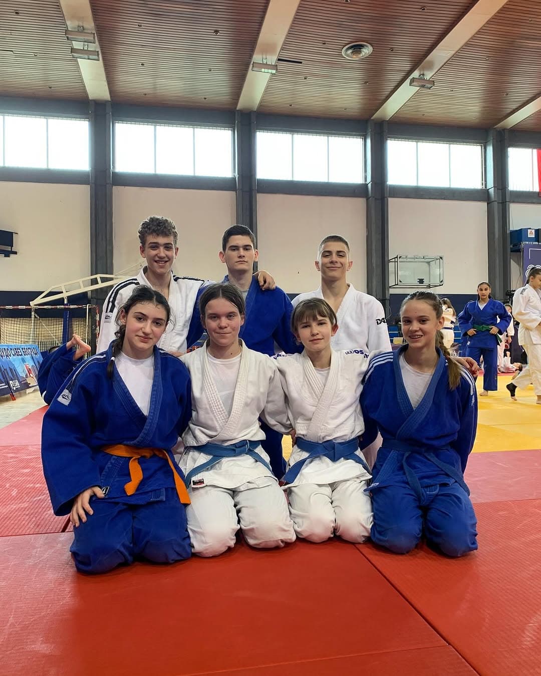TROFEJ BEOGRADA: Mladi džudisti Voždovca briljirali na tatamiju
