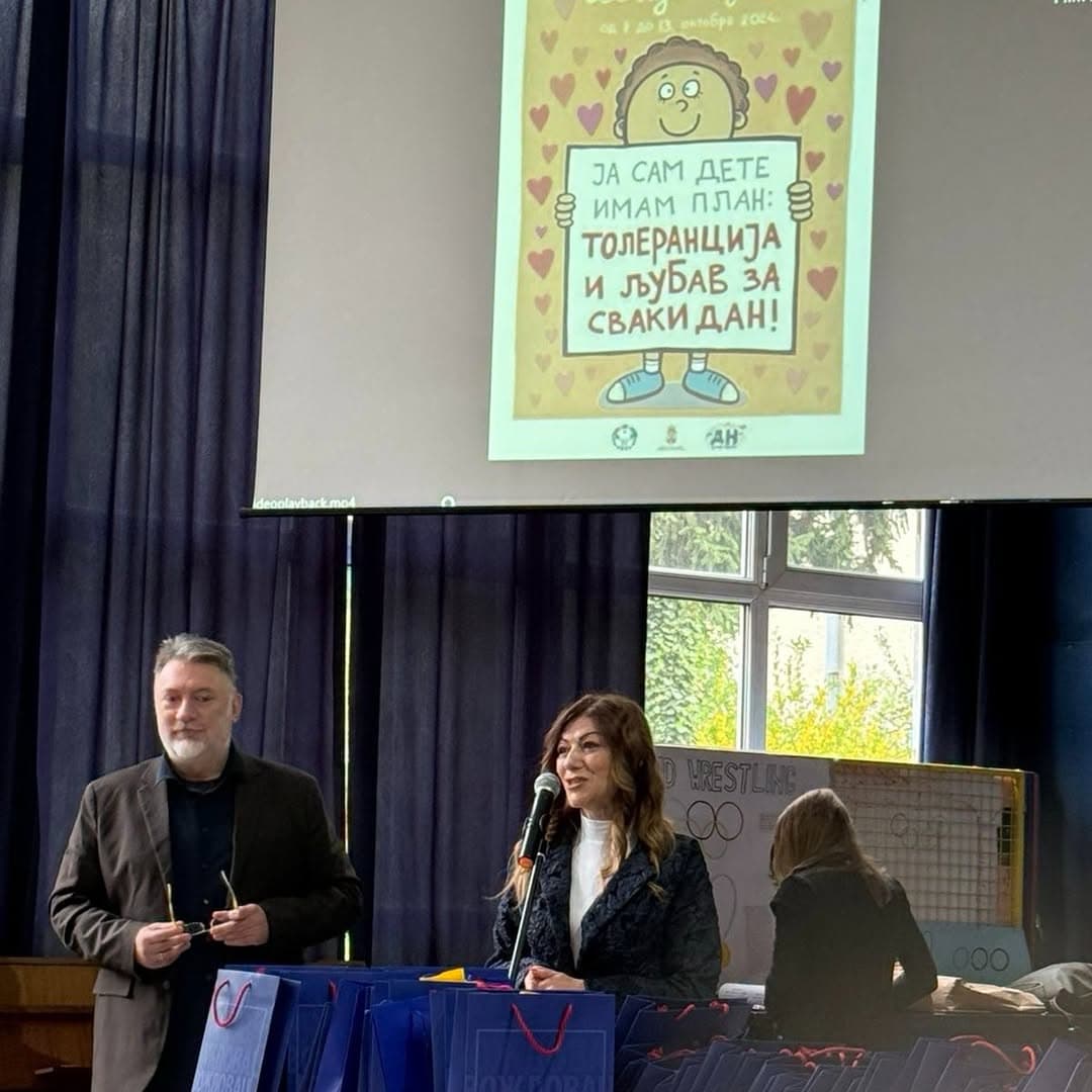 VOŽDOVAČKI ĐACI ZASIJALI U PUNOM SJAJU: Nagrađeni najtalentovaniji mališani na svečanosti u školi “Karađorđe”