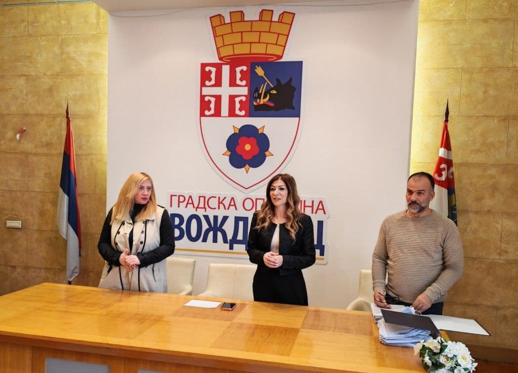 POTPISANI UGOVORI ZA SPORTSKA UDRUŽENJA: Opština Voždovac podržava lokalni sport i razvoj programa