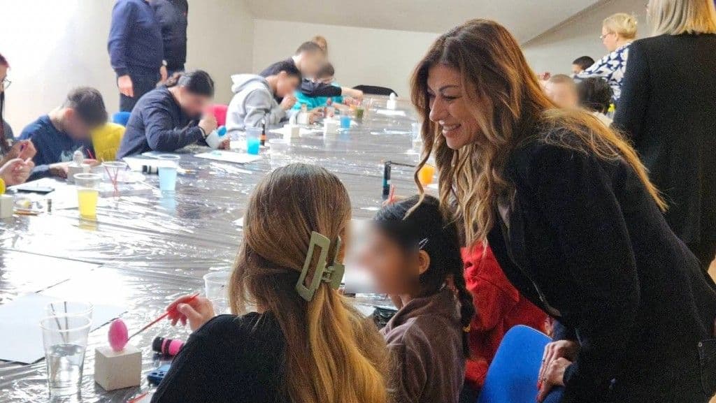 USKRŠNJA ČAROLIJA NA VOŽDOVCU: Radionica, izložba i osmeh za decu iz domova