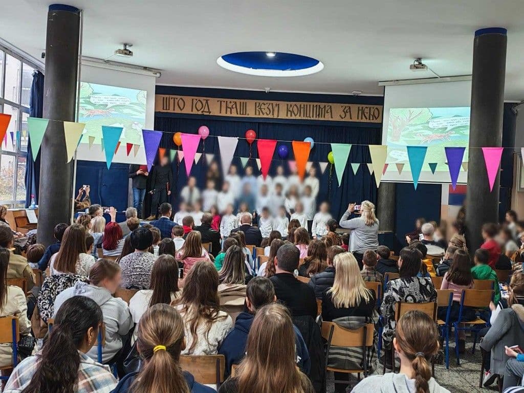 120 GODINA TRADICIJE NA VOŽDOVCU: OŠ „Karađorđe“ svečano obeležila Dan škole