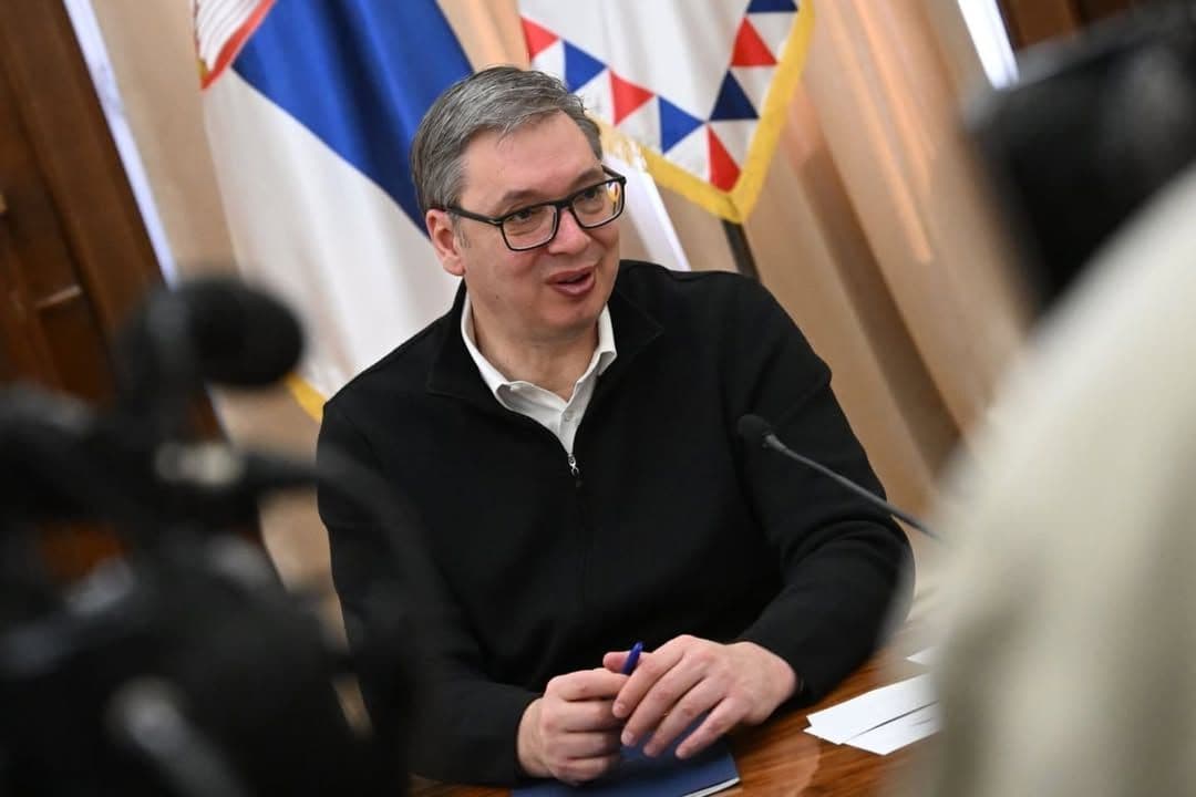 ZAVRŠEN VELIKI NARODNI SABOR: Građani slali poruke predsedniku, deca pevala ispred Crkve Svetog Marka