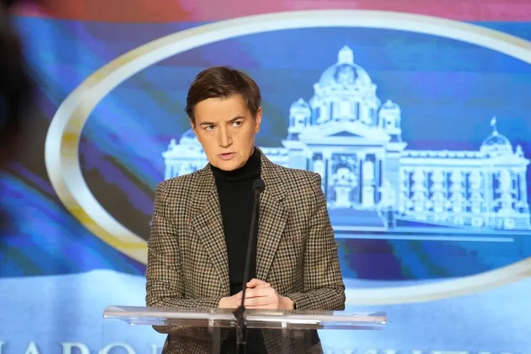 ODLUKA KOJA OTVARA PITANJA O ODGOVORNOSTI: Brnabić: Ostavke članova Saveta REM-a loše i neodgovorne