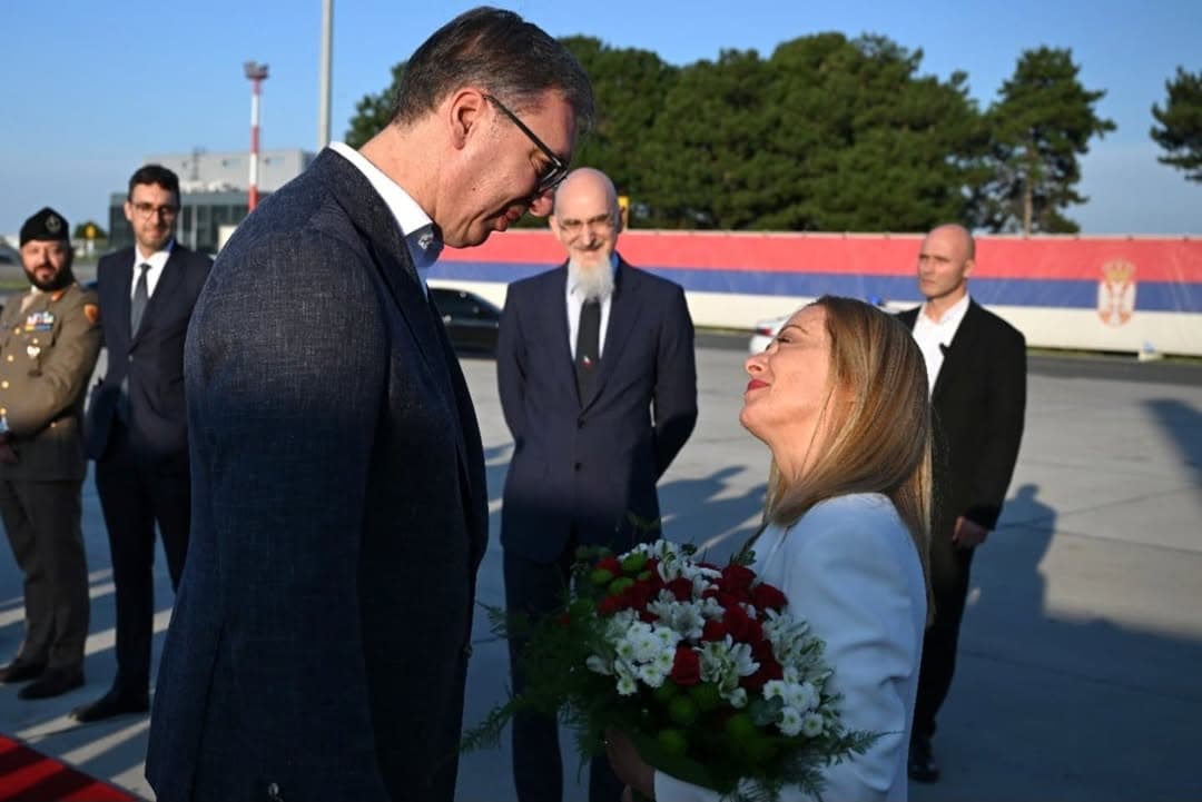 VUČIĆ: SRBIJA PAMTI PRIJATELJE I NE ZABORAVLJA: Meloni u Beogradu – poruka podrške Srbiji