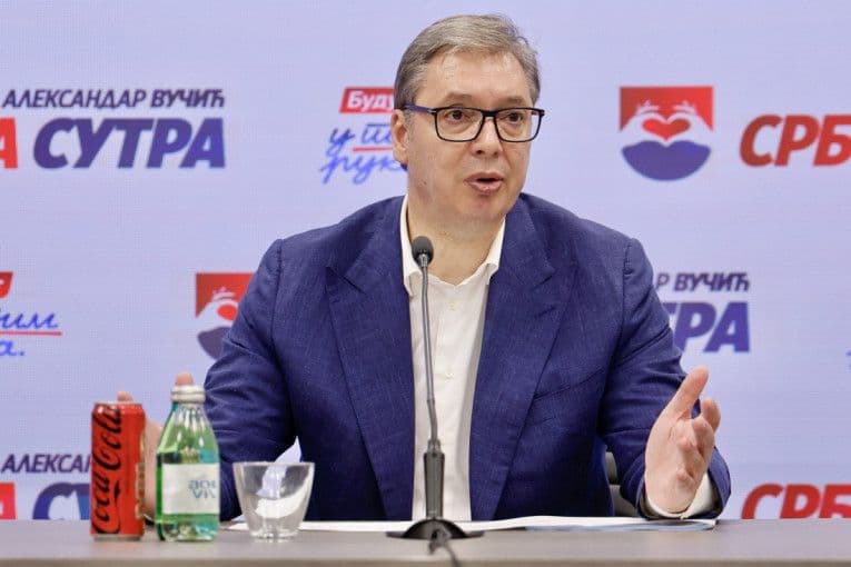 SNS UBEDLJIVO POBEDILA NA LOKALNIM IZBORIMA U ZAJEČARU I KOSJERIĆU: Vučić: „Uspeh koji pokazuje rast poverenja građana“