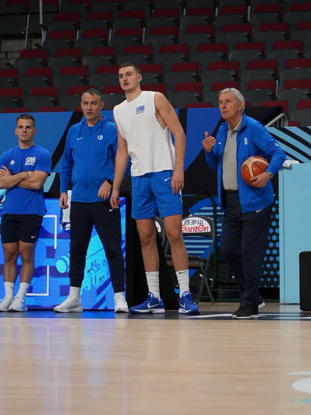 SRBIJA STARTUJE NA EVROPSKOM PRVENSTVU: Pešić i Bogdanović poručuju: Fokus samo na Estoniji