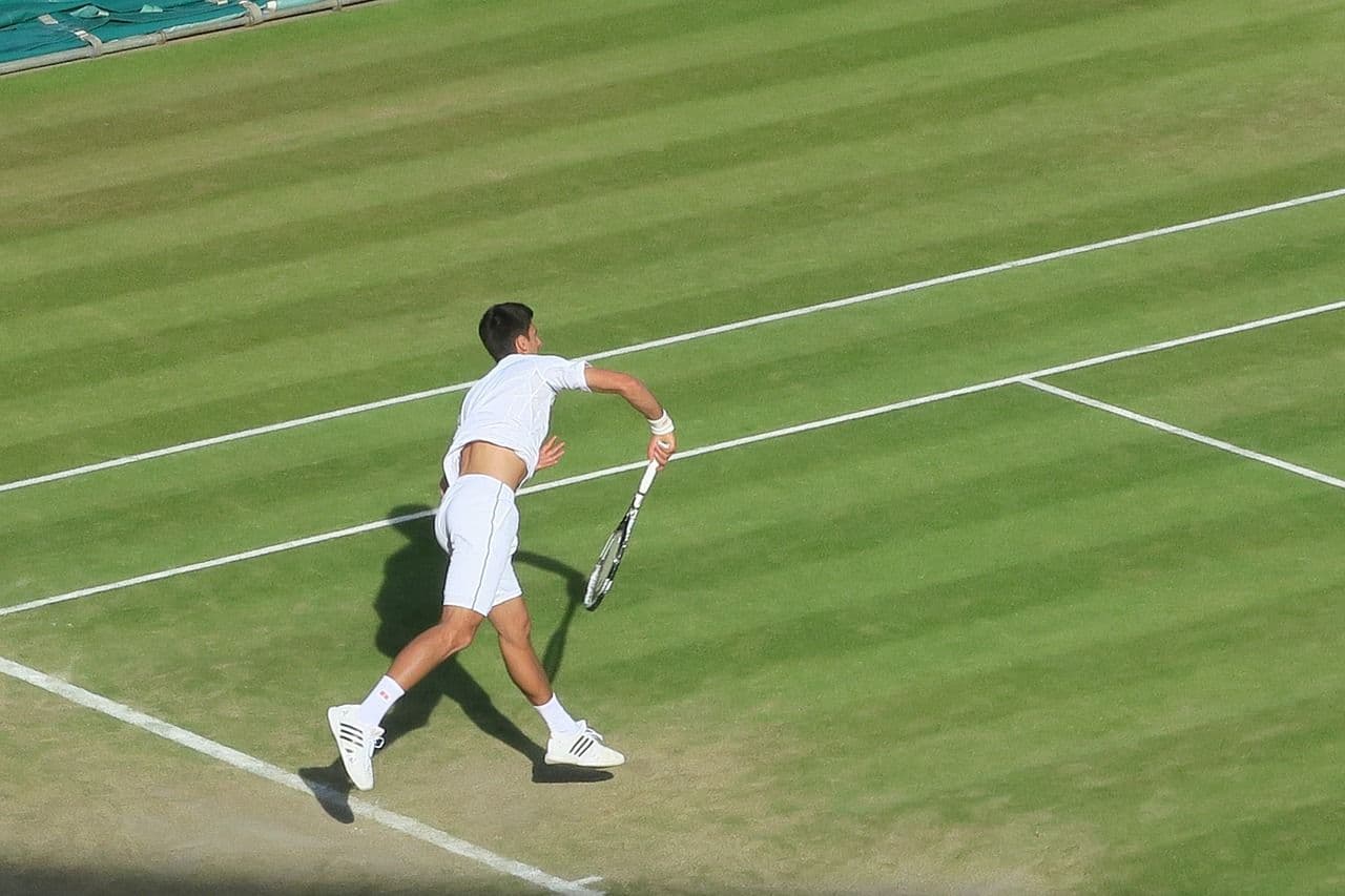 NOLE JE SPREMAN ZA VIMBLDON! Medvedev počišćen u dva seta!