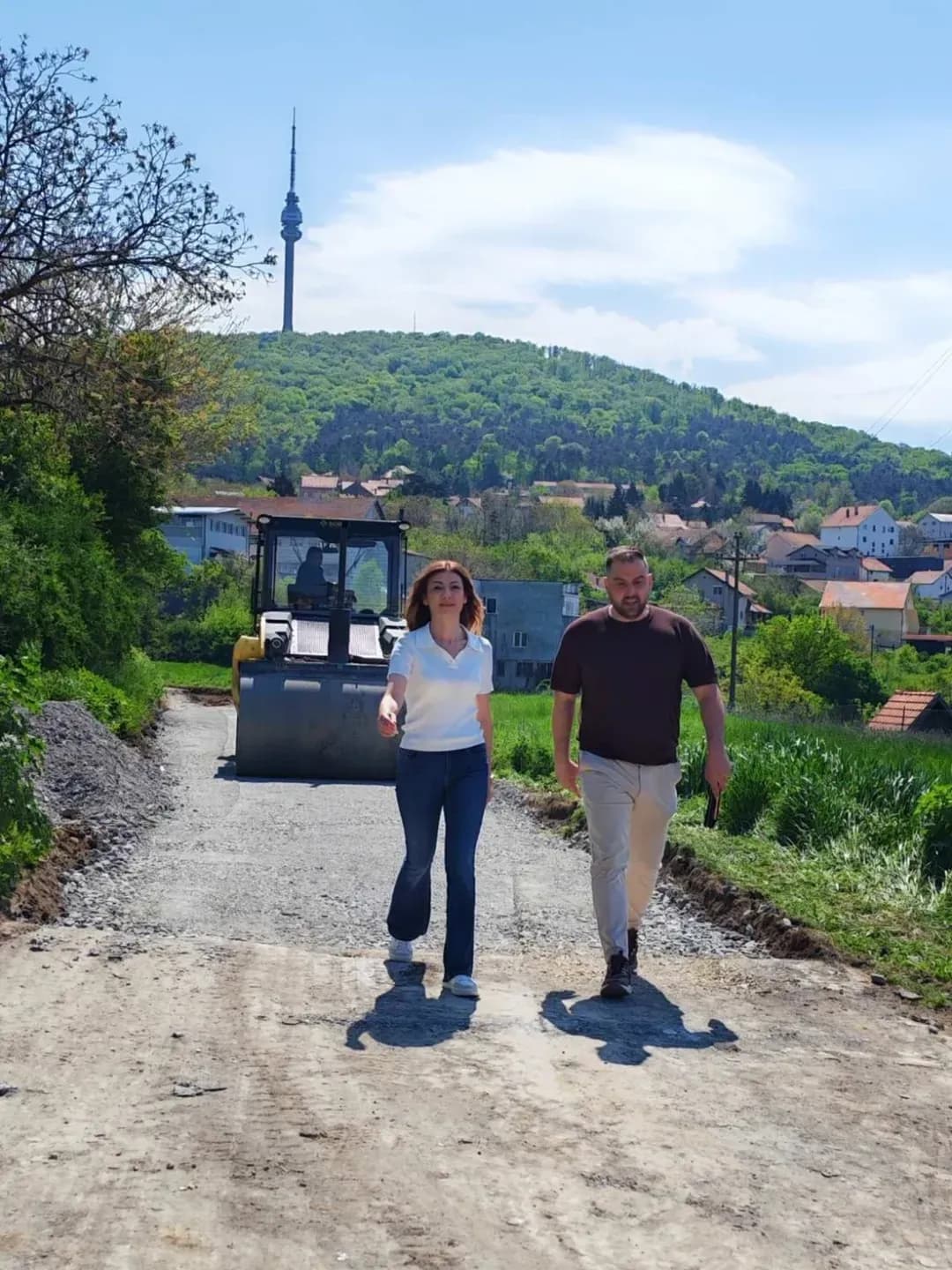 ASFALTIRANJE ULICE ZMAJA OD AVALE Dugoočekivani radovi na deonici od 1.300 metara