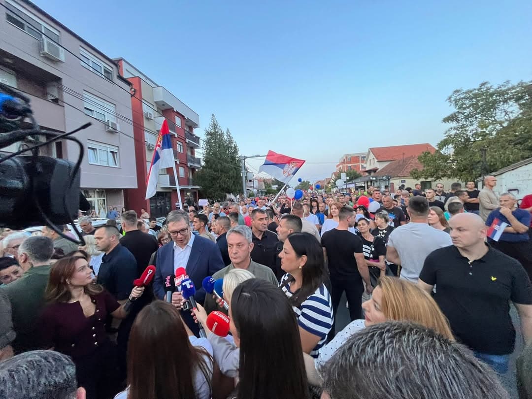 SRBIJA SE OKUPLjA PROTIV BLOKADA: Najavljeno veliko okupljanje građana u subotu od 18 časova