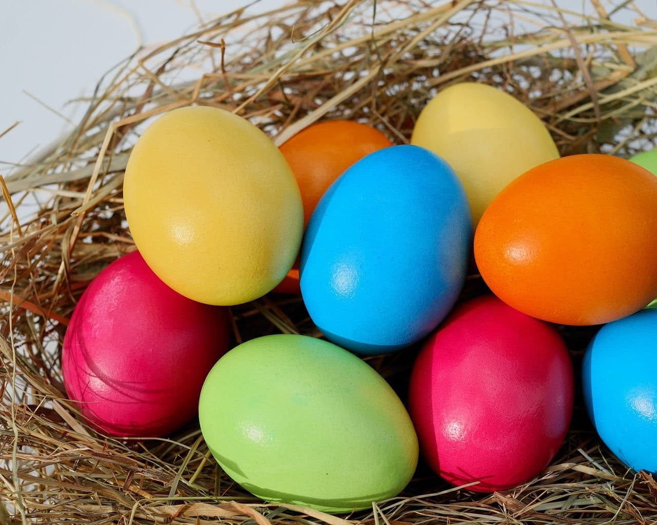 USKRŠNJA RADOST I TRADICIJA: Šareni Uskršnji Praznici Obasjali Srca Širom Sveta