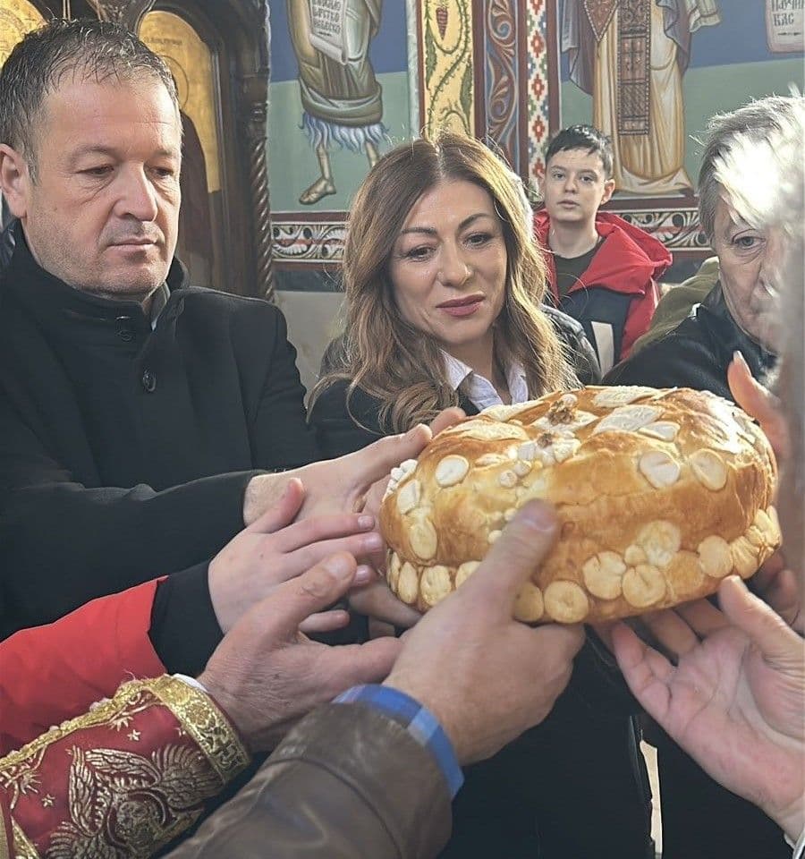 SAVINDAN U VOŽDOVAČKIM ŠKOLAMA: Obrazovanjem u čast Svetog Save