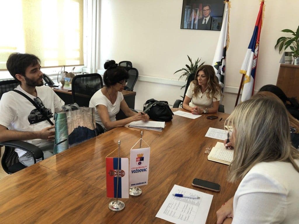 VOŽDOVČANI IZNELI SVOJE PROBLEME: Predsednica Bojana Jakšić razgovarala sa građanima