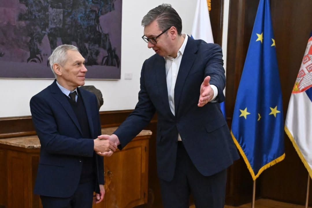 VUČIĆ SA AMBASADOROM RUSIJE O ENERGETICI: Razgovor o posledicama sankcija i zaštiti nacionalnih interesa