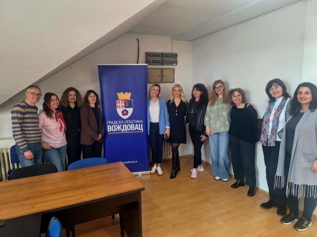 POVEZIVANJE KROZ OBRAZOVANJE: Učenici iz Srbije i Grčke na Voždovcu