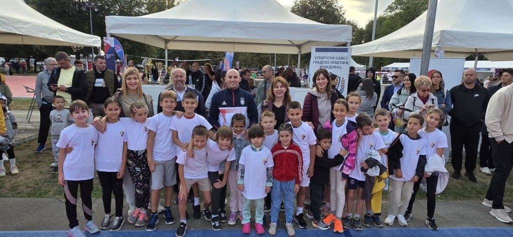 VOŽDOVAC U SRCU SAJMA SPORTA: Mališani pokazali snagu, radost i ljubav prema igri