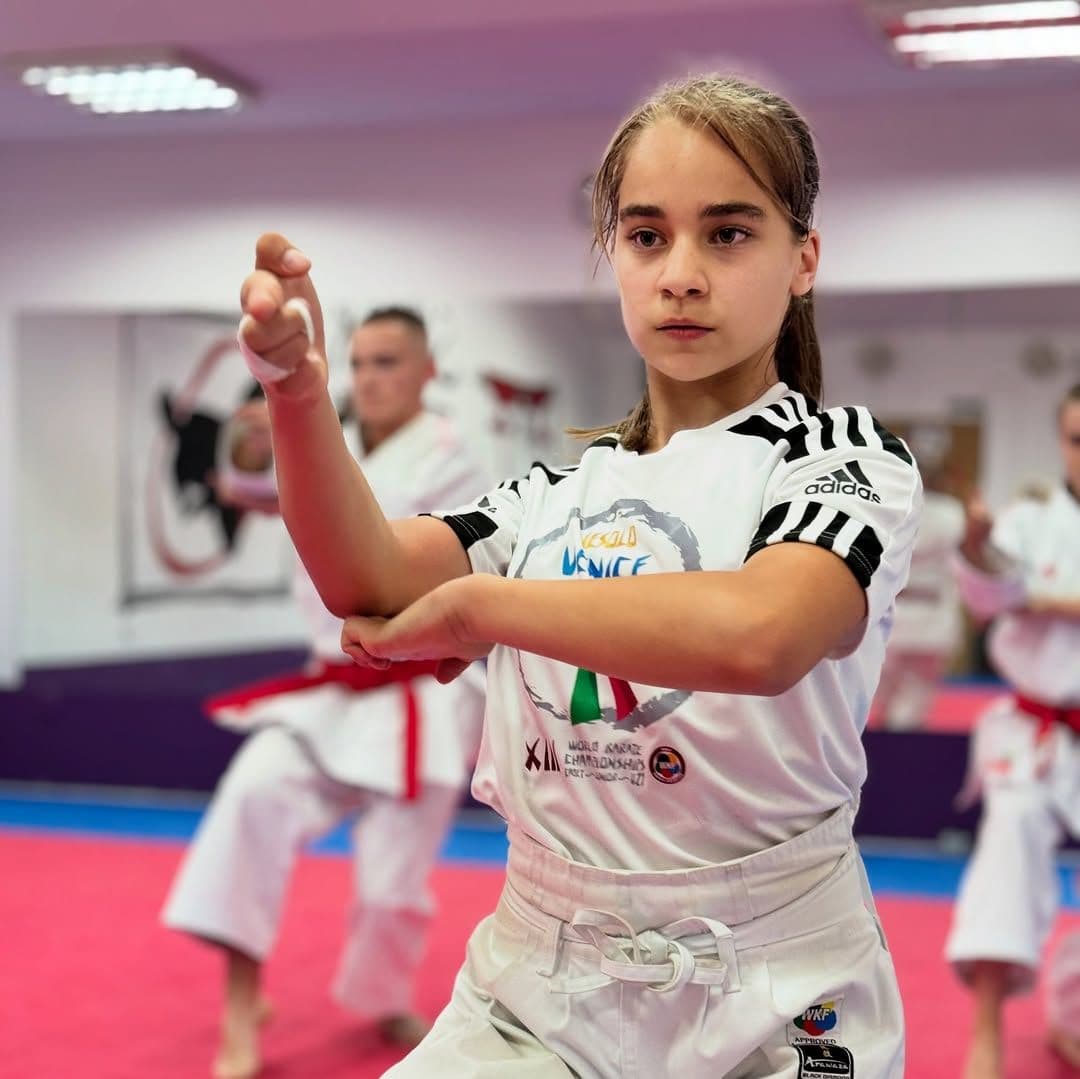 TAKMIČARI KARATE KLUBA SKIPPER SPREMNI ZA POREČ: Mladi sportisti nastupaju na Svetskoj ligi za mlade