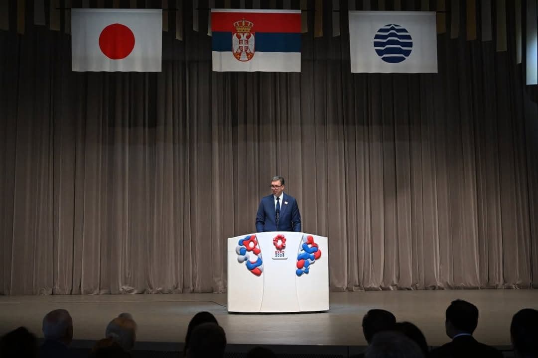 VELIKI TRENUTAK ZA NAŠU DRŽAVU: Vučić u Japanu podigao zastavu Srbije pred Svetom