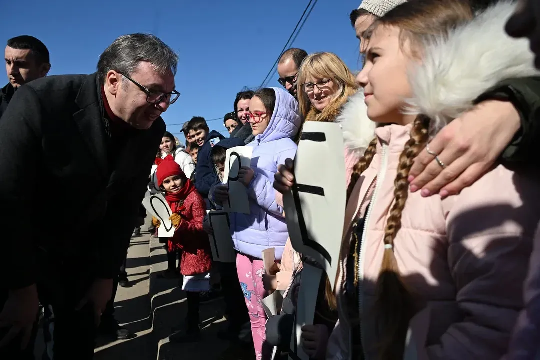 VUČIĆ U BRANIČEVSKOM OKRUGU: Poseta preduzetnicima i podrška povratnicima