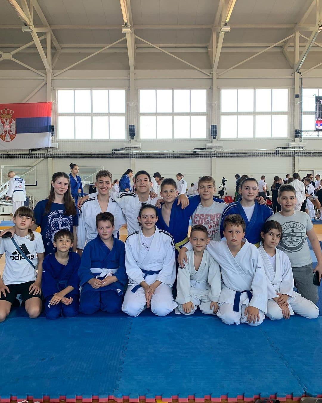 SJAJAN USPEH DŽUDO KLUBA VOŽDOVAC: Pet medalja na kupu Srebrnog jezera