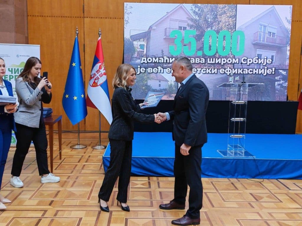 ZA TOPLIJE DOMOVE I MANJE RAČUNE: Voždovac među 149 opština koje su potpisale ugovore o energetskoj sanaciji domaćinstava