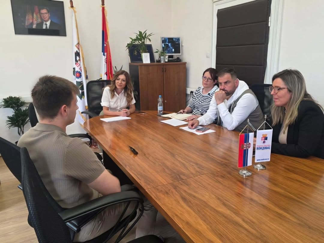 ODRŽAN REDOVAN PRIJEM GRAĐANA U VOŽDOVCU: Meštani izneli probleme i predloge lokalnoj samoupravi