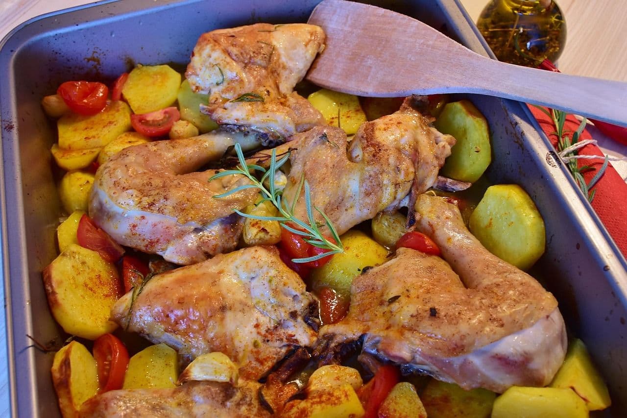 BRZO I UKUSNO ZA CELU PORODICU: Recept za laganu večeru koja osvaja na prvi zalogaj