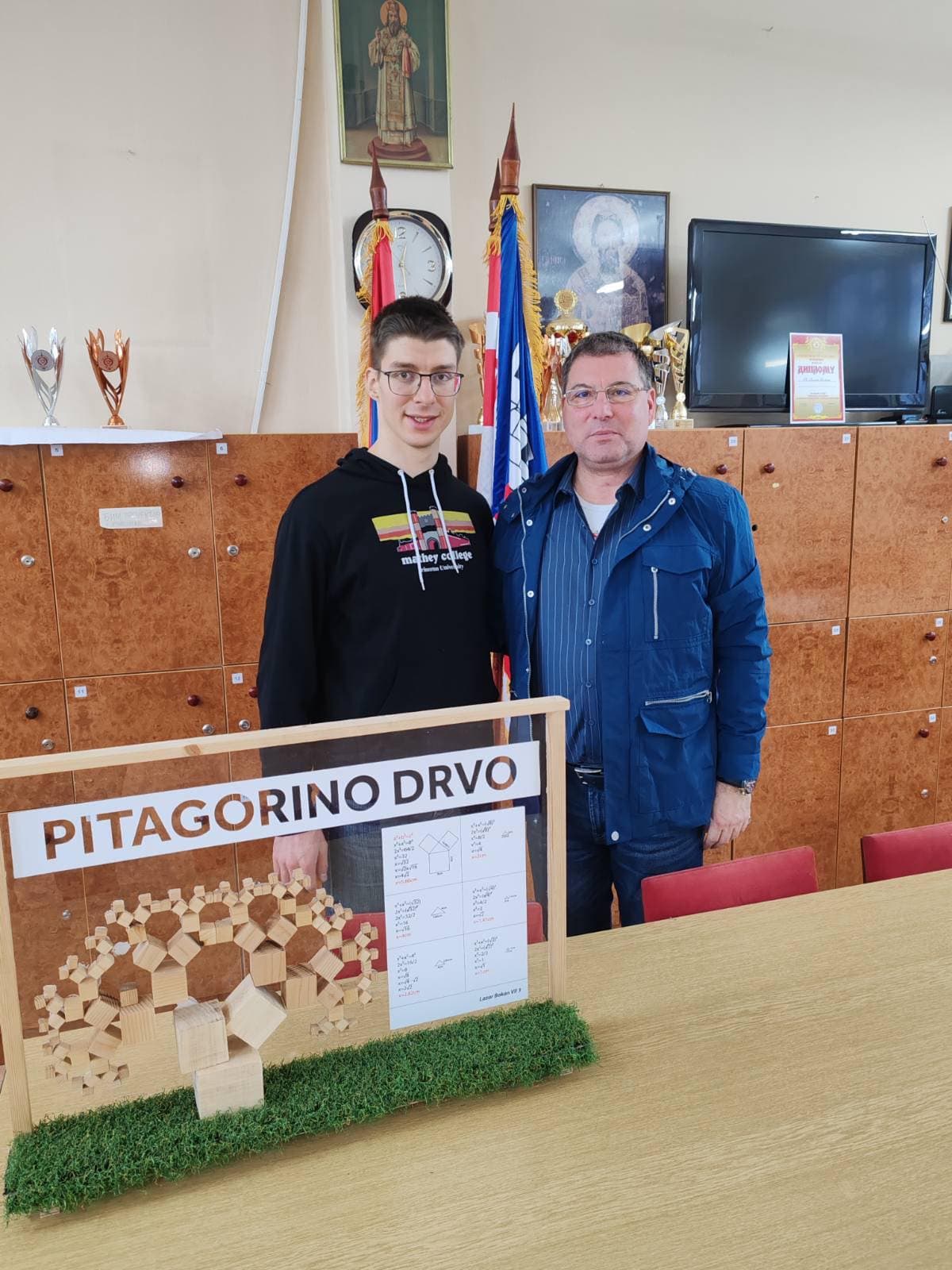 ALEKSA MILOJEVIĆ POSETIO OSNOVNU ŠKOLU: Primer da rad i znanje donose uspeh